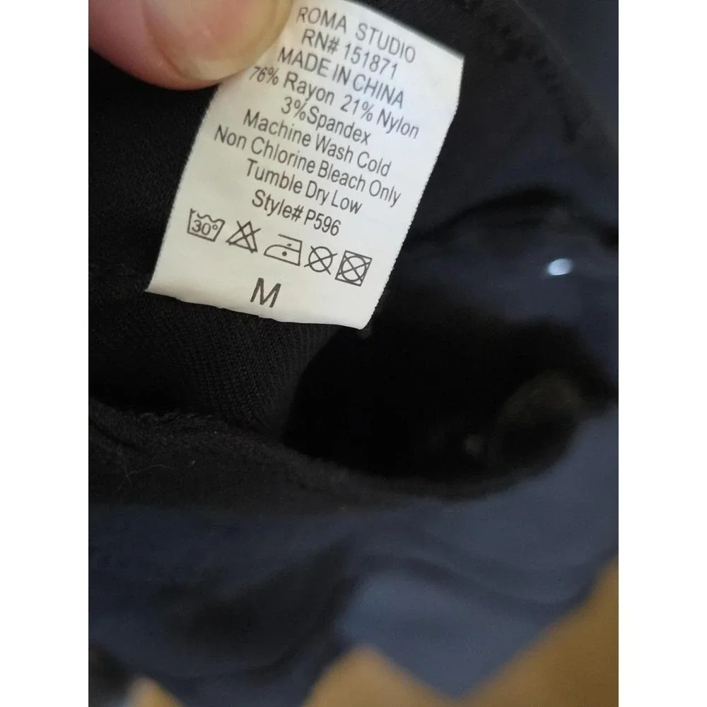 Roma Studio Women's The Straight Fit Cargo pant By Rosee Black Size Medium NWT - Picture 7 of 7